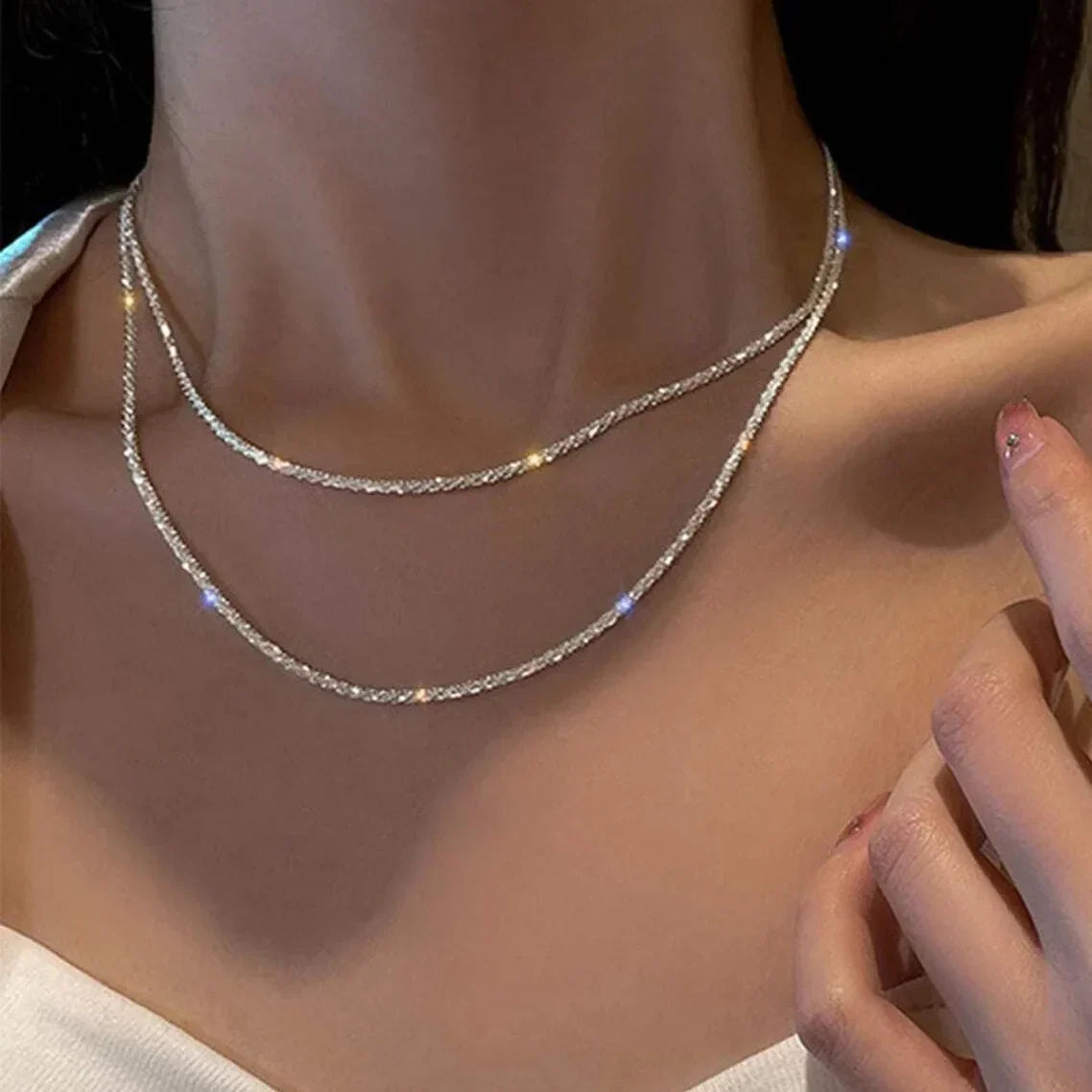 Double-layer necklace with crystals