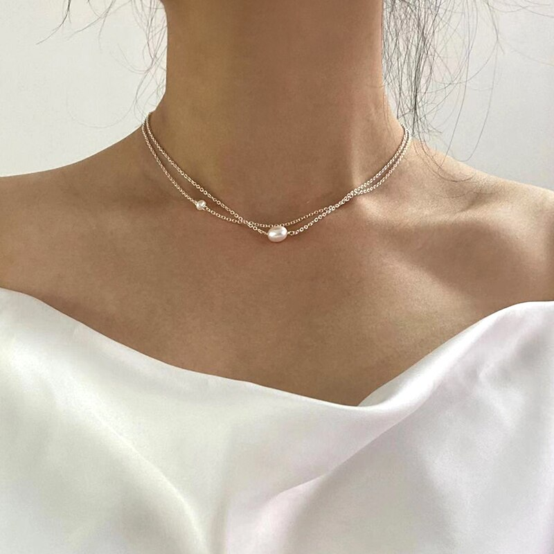 Necklace made of freshwater pearls