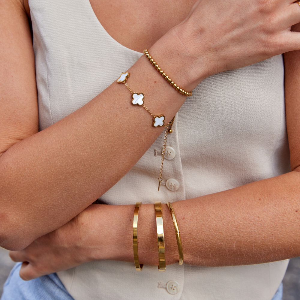 Golden Rigid Bracelet Maly