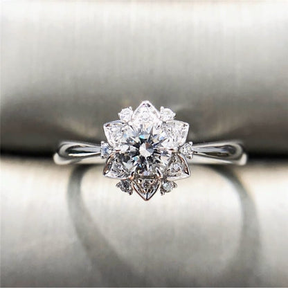 Silver Zirconia Lotus Light Ring