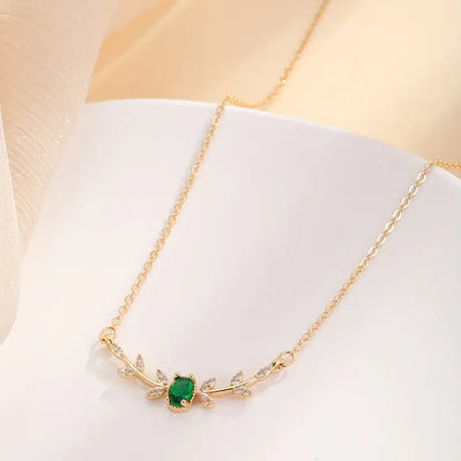 Amira Necklace
