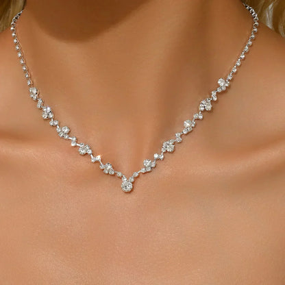 Elegant bridal necklace with diamonds