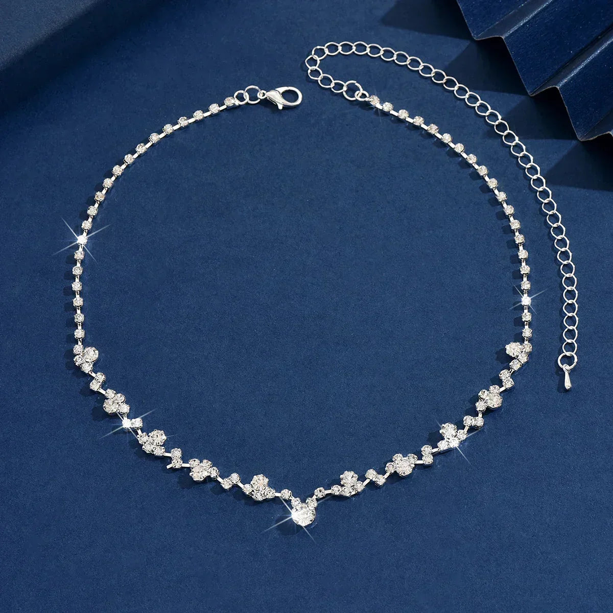 Elegant bridal necklace with diamonds
