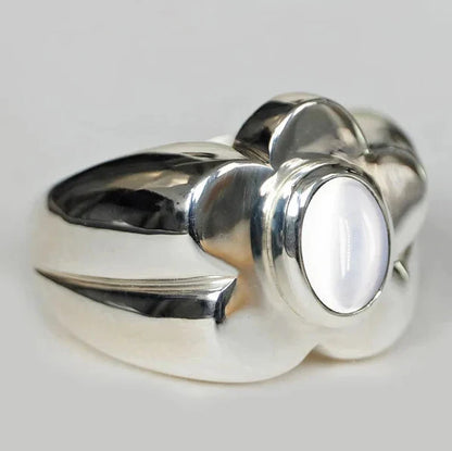 Vintage Flower Pearl Silver Ring